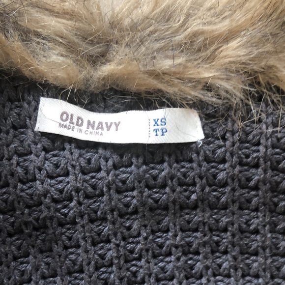 Old navy knit - Picture 2 of 4